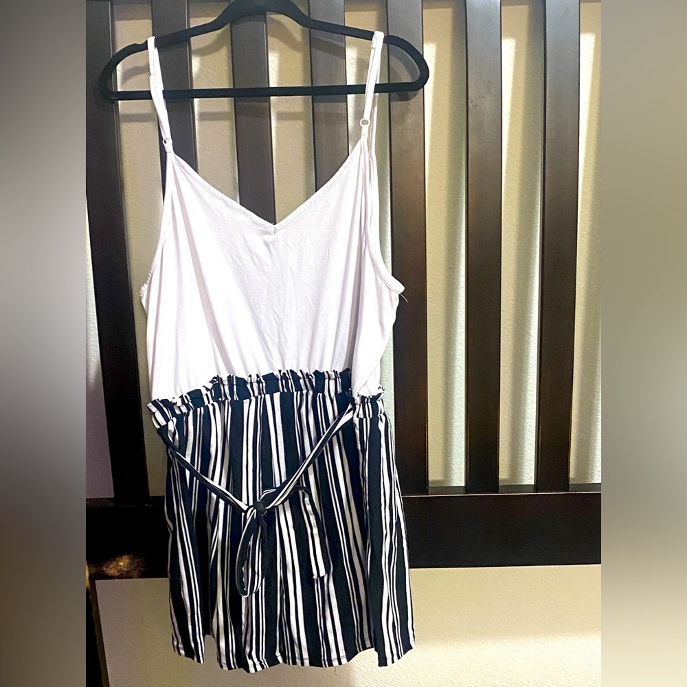 Stripped tied up romper